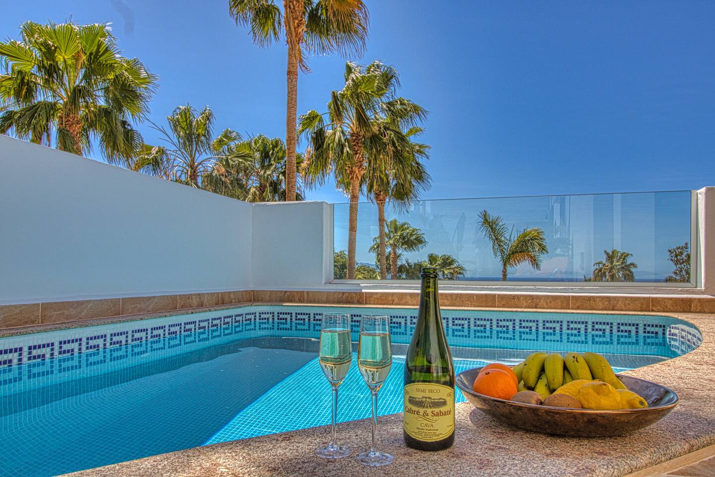 Stella Mare Villa - Slide 1